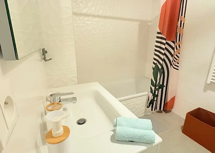 #sete T3 Neuf & Cosy Terrasse Parking *